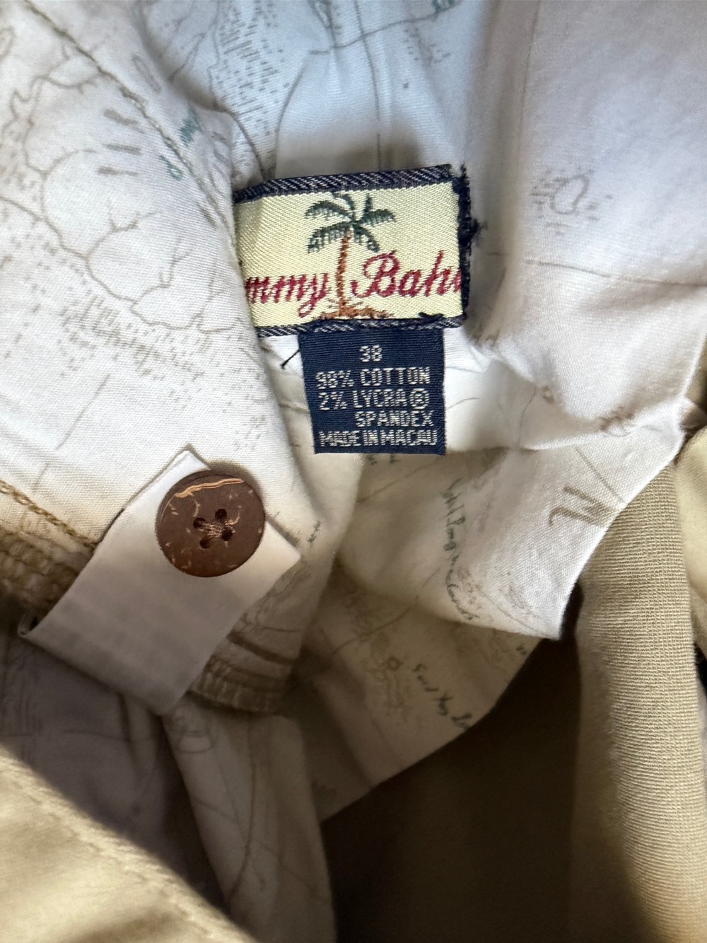 Tommy Bahama Men's Pleated Chinos in Olive - Picture 2 of 5